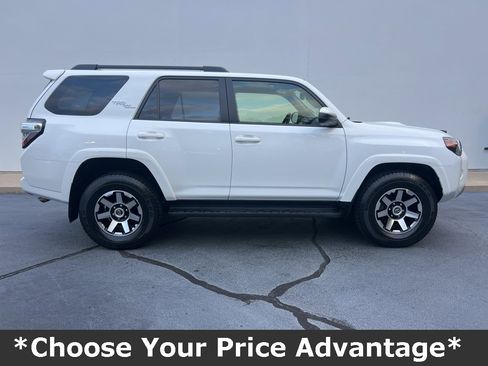 Used 2024 Toyota 4Runner TRD Off-Road image 3