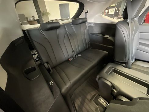 Certified 2025 Acura MDX SH-AWD image 25