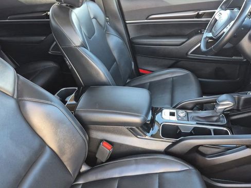 Certified 2025 Kia Telluride S image 20