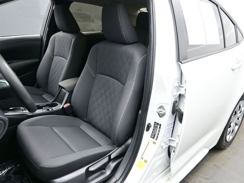 Used 2024 Toyota Corolla LE image 11