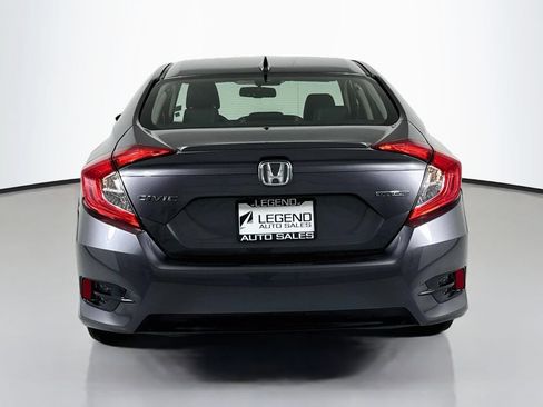 Used 2018 Honda Civic Touring image 6
