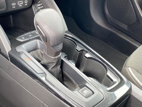 Used 2023 Chevrolet TrailBlazer LT w/ Convenience Package image 11