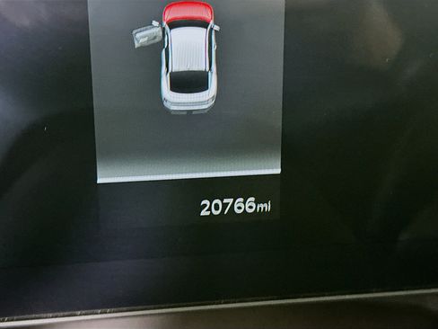 Used 2025 Kia K4 LXS image 19