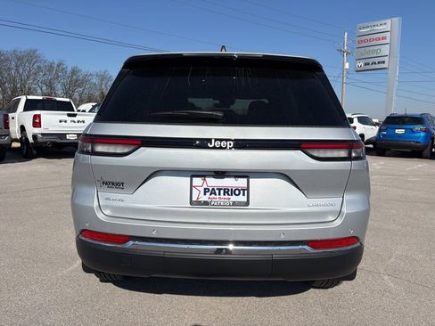 New 2026 Jeep Grand Cherokee Laredo X AWD/4WD image 4