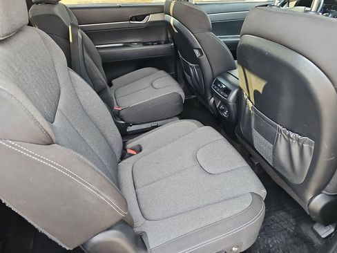 Used 2022 Hyundai Palisade SEL w/ Convenience Package image 12
