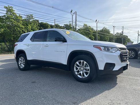 Used 2019 Chevrolet Traverse LS AWD/4WD image 3