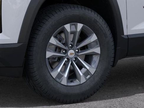 New 2026 Chevrolet Equinox LT w/ Convenience Package II FWD image 9
