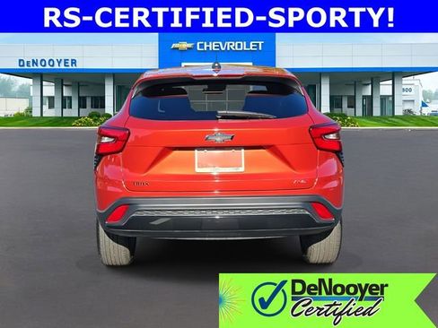 Used 2024 Chevrolet Trax RS image 6