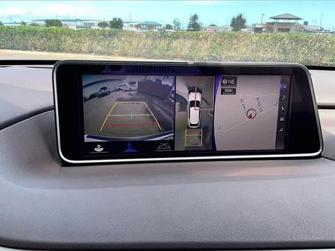 Used 2019 Lexus RX 450hL Luxury image 21