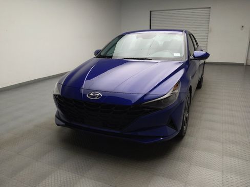 Used 2023 Hyundai Elantra SEL w/ Convenience Package FWD image 15