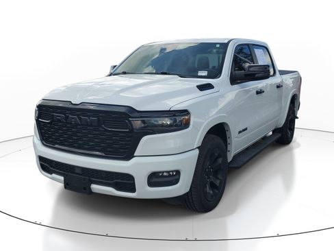 Used 2025 RAM 1500 Big Horn AWD/4WD image 4