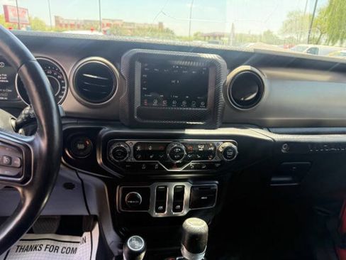Used 2020 Jeep Wrangler Sport AWD/4WD image 15