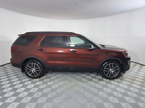 Used 2016 Ford Explorer Sport w/ Equipment Group 401A AWD/4WD image 4