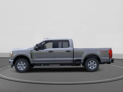 New 2026 Ford F250 XLT w/ FX4 Off-Road Package AWD/4WD image 3