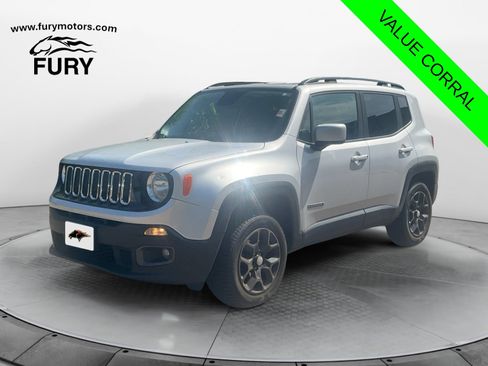Used 2017 Jeep Renegade Latitude AWD/4WD image 7
