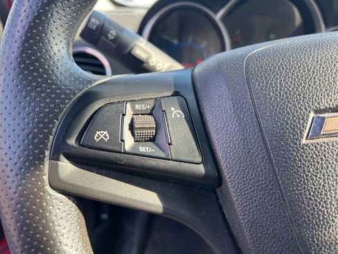 Used 2016 Chevrolet Cruze LT image 14
