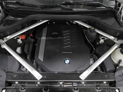 Used 2020 BMW X7 xDrive40i w/ Cold Weather Package image 24