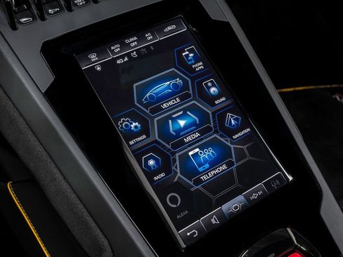 Used 2023 Lamborghini Huracan EVO image 26