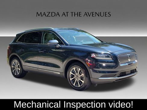 Used 2023 Lincoln Nautilus FWD w/ Premium Package image 3