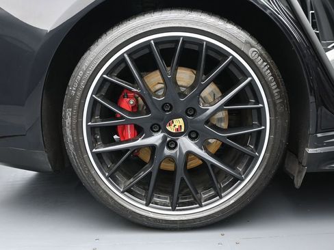 Used 2020 Porsche Panamera GTS image 38