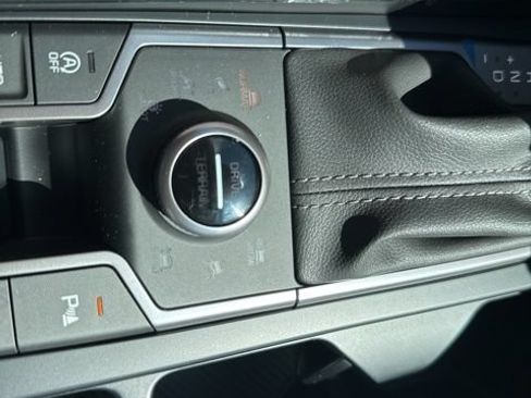 New 2026 Kia Sorento S AWD/4WD image 8