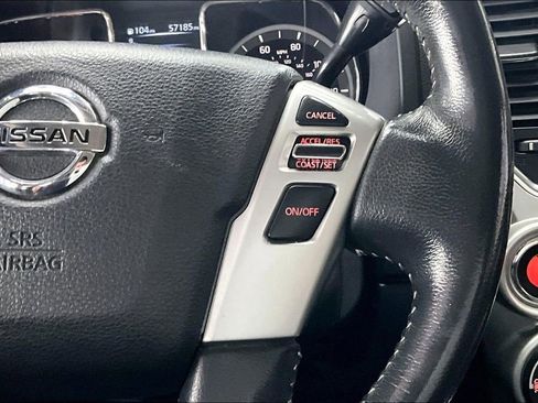 Used 2017 Nissan Titan PRO-4X AWD/4WD image 12