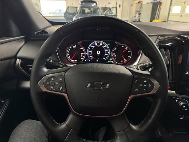 Used 2023 Chevrolet Traverse Premier w/ Redline Edition AWD/4WD image 18
