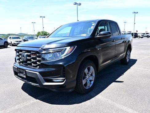 Used 2025 Honda Ridgeline TrailSport image 4