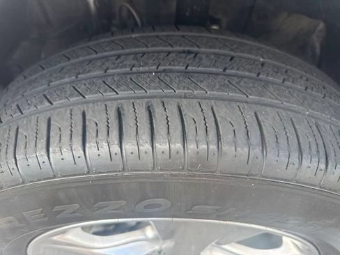 Used 2024 Toyota RAV4 XLE FWD image 20