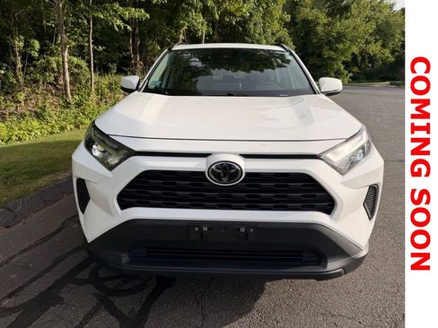 Used 2023 Toyota RAV4 XLE w/ Convenience Package AWD/4WD image 3