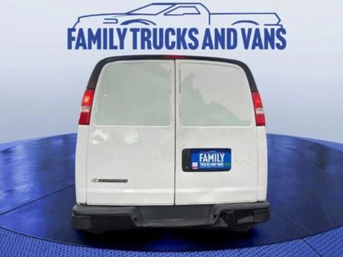 Used 2019 Chevrolet Express 3500 Extended w/ Driver Convenience Package image 4