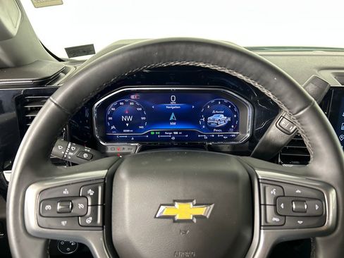 Used 2024 Chevrolet Silverado 1500 LT AWD/4WD image 15