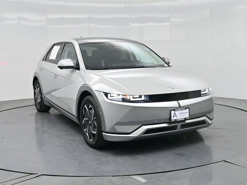 Used 2024 Hyundai Ioniq 5 Limited image 26