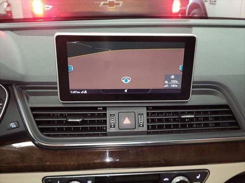 Used 2019 Audi Q5 2.0T Premium Plus AWD/4WD image 11