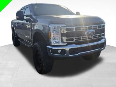 Used 2025 Ford F350 XLT w/ Tremor Off-Road Package AWD/4WD image 1