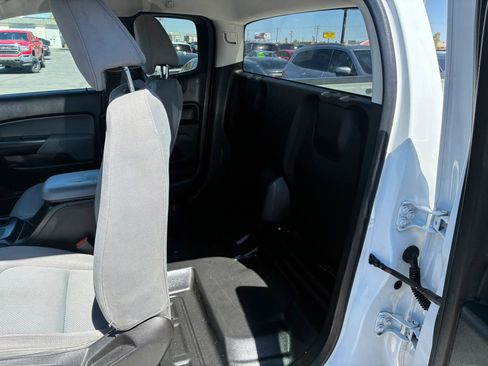 Used 2021 Chevrolet Colorado W/T w/ WT Convenience Package RWD image 20