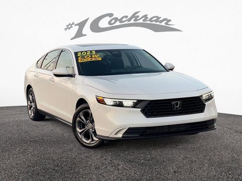 Used 2023 Honda Accord EX image 1