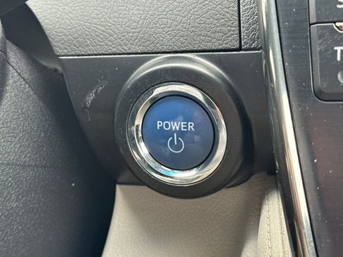 Used 2014 Toyota Camry LE FWD image 21