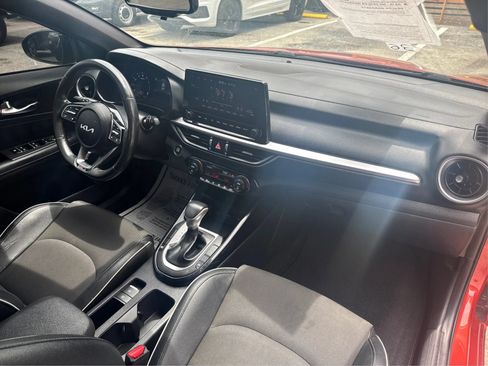 Used 2022 Kia Forte GT-Line w/ GT-Line Technology Package FWD image 15