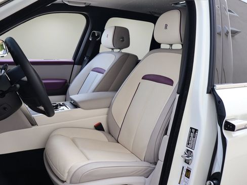 Certified 2024 Rolls-Royce Cullinan AWD/4WD image 11