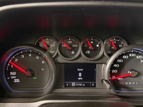 Used 2022 Chevrolet Silverado 1500 Custom Trail Boss AWD/4WD image 16