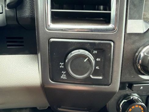 Used 2015 Ford F150 XLT w/ Equipment Group 302A Luxury AWD/4WD image 17