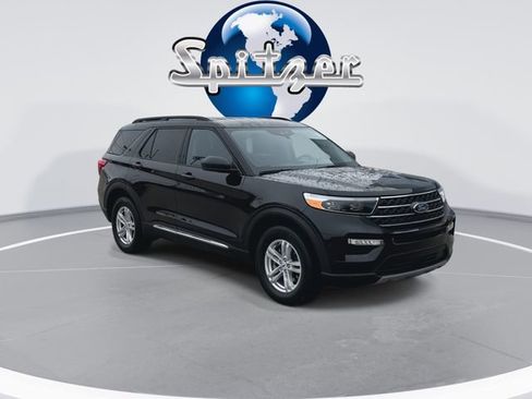 Used 2023 Ford Explorer XLT w/ Equipment Group 202A image 2