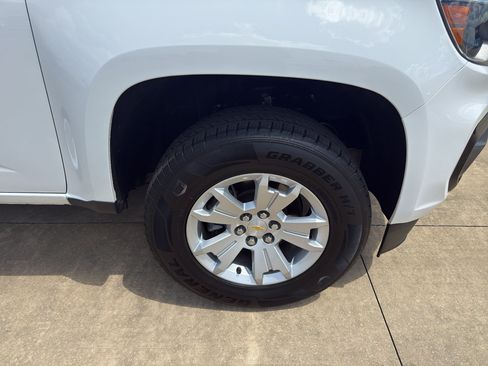 Used 2022 Chevrolet Colorado LT w/ Fleet Safety Package RWD image 11