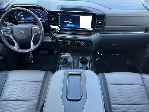 Used 2022 Chevrolet Silverado 1500 ZR2 image 13