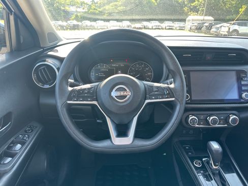 Used 2023 Nissan Kicks SV FWD image 23
