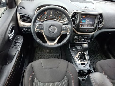 Used 2016 Jeep Cherokee 75th Anniversary AWD/4WD image 12