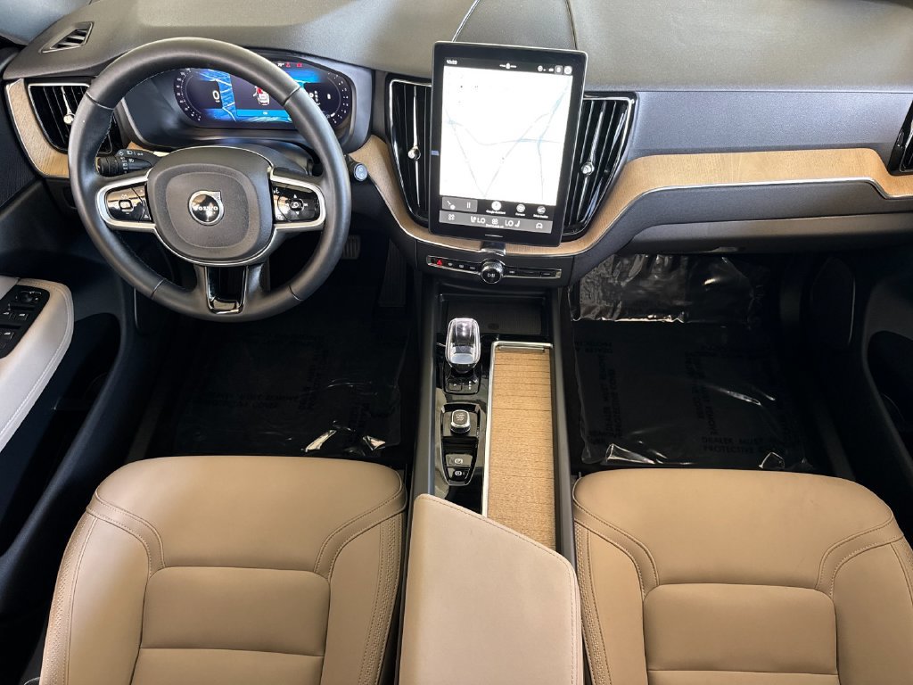 Certified 2026 Volvo XC60 B5 Plus AWD/4WD image 12