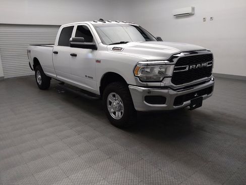 Used 2022 RAM 2500 Tradesman w/ Chrome Appearance Group AWD/4WD image 13