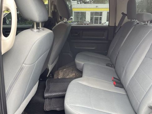 Used 2016 RAM 1500 Express w/ Popular Equipment Group AWD/4WD image 10